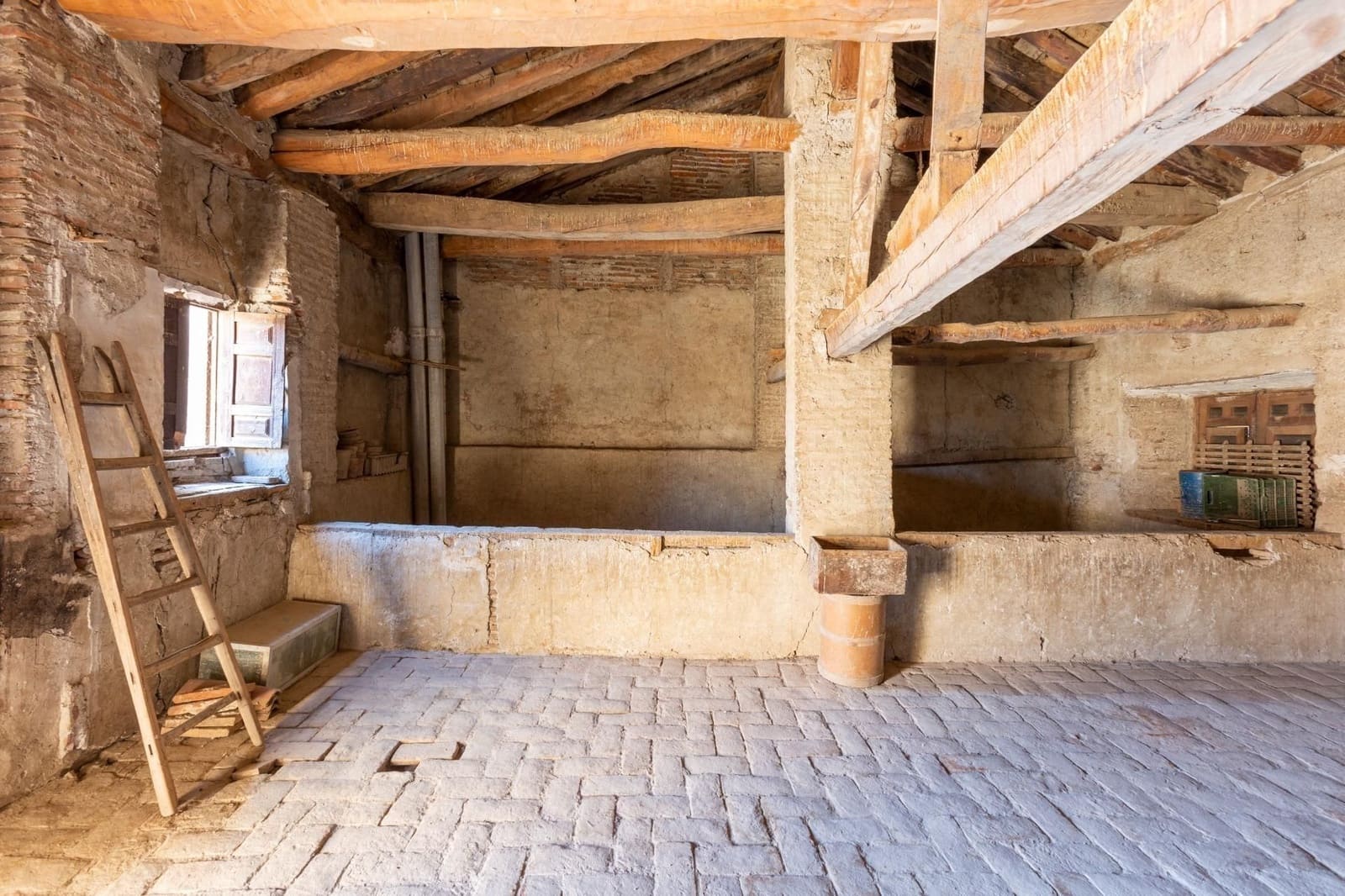 10 sypialnia Dom na sprzedaż w Guadix - 325 000 € (Ref: 9534279)