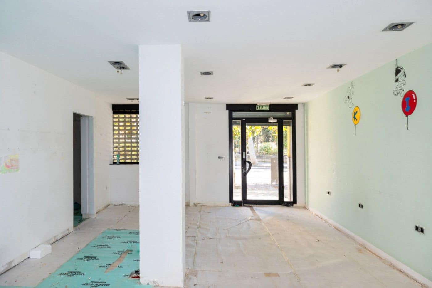 Local Comercial en Granada ciudad en venta - 375.000 € (Ref: 9534280)