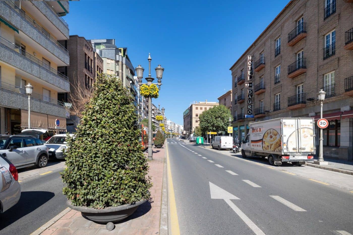 Local Comercial en Granada ciudad en venta - 375.000 € (Ref: 9534280)
