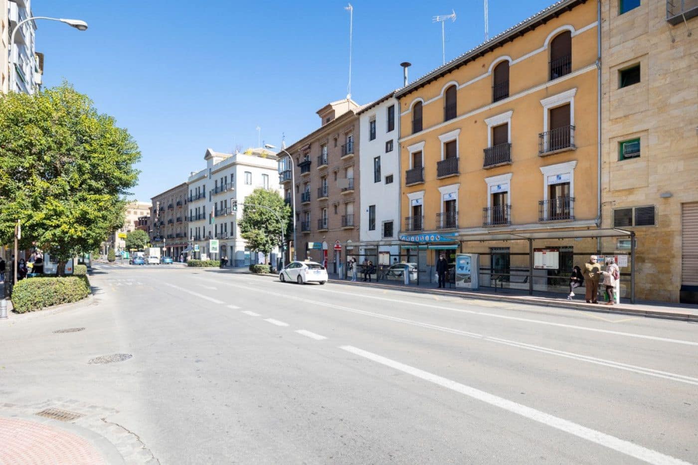 Local Comercial en Granada ciudad en venta - 375.000 € (Ref: 9534280)