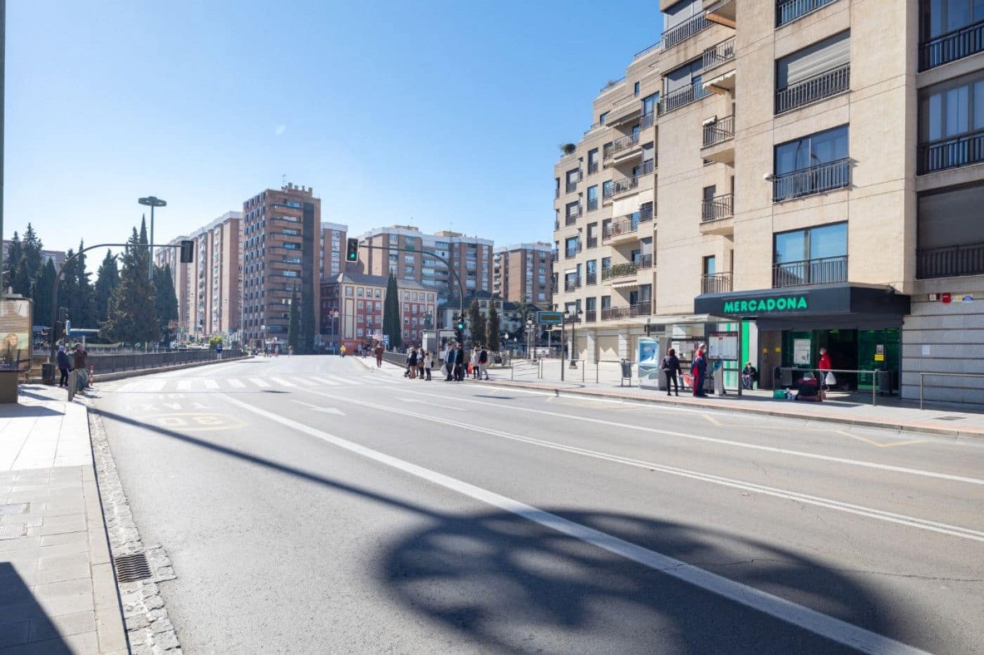 Local Comercial en Granada ciudad en venta - 375.000 € (Ref: 9534280)