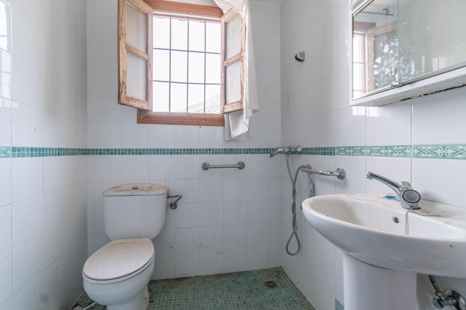 6 soverom Finca/Herregård til salgs i Loja - € 87 000 (Ref: 9534285)