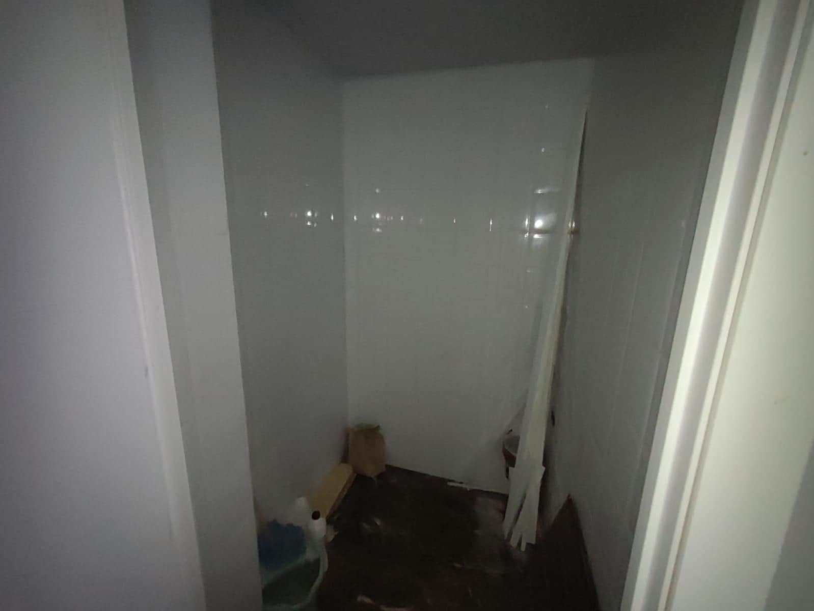 Commercieel te huur in Granada stad - € 900 (Ref: 9534286)