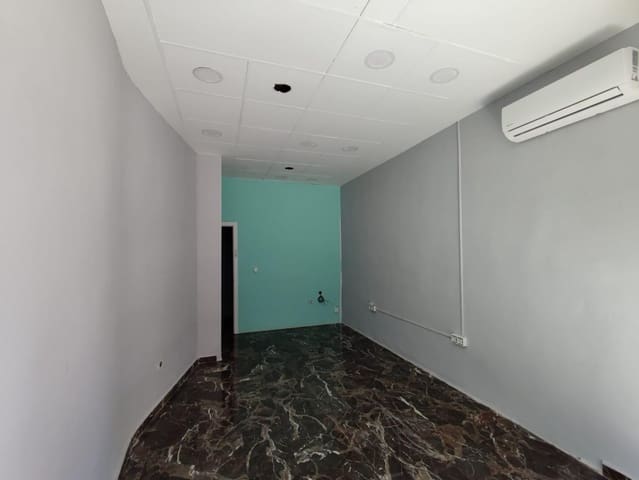 Commercieel te huur in Centro - Sagrario, Granada stad - € 900 (Ref: 9534286)