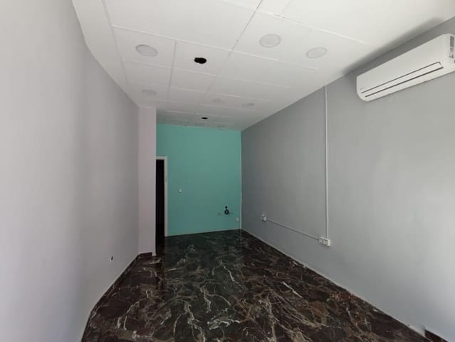 Commercieel te huur in Centro - Sagrario, Granada stad - € 900 (Ref: 9534286)