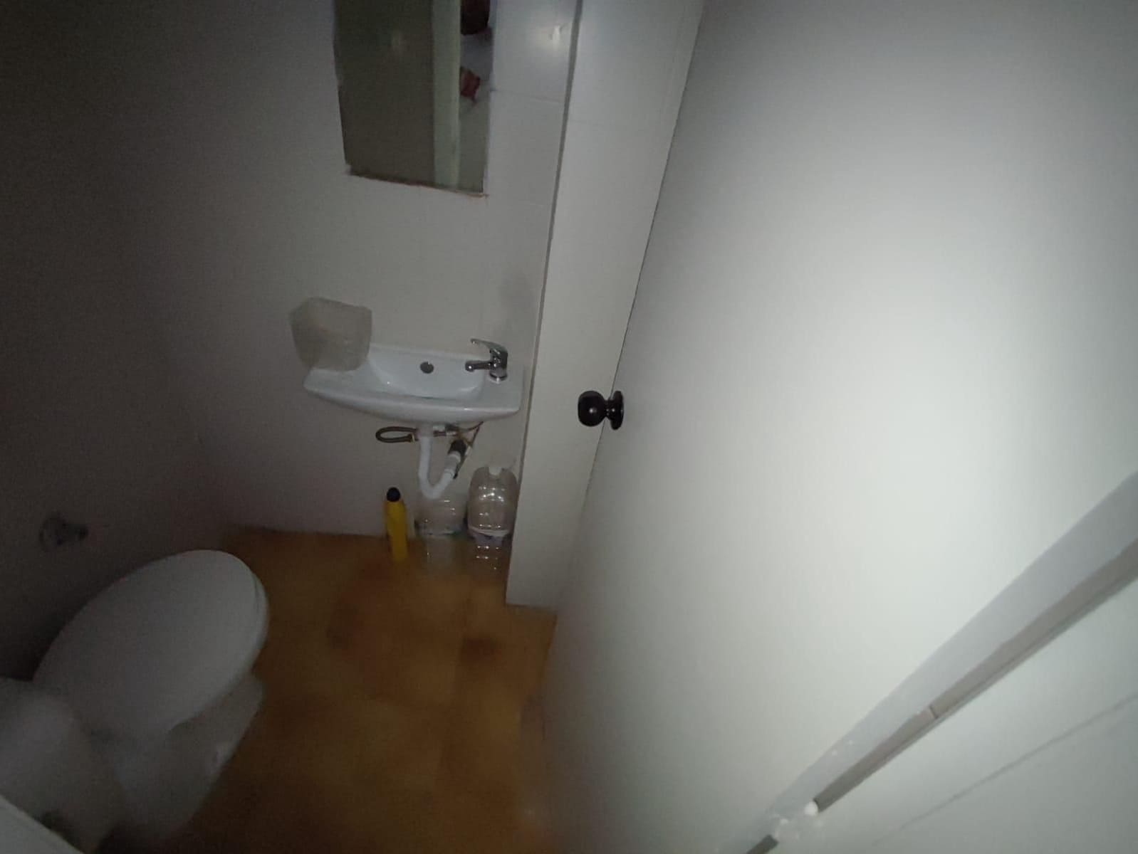 Commercieel te huur in Granada stad - € 900 (Ref: 9534286)