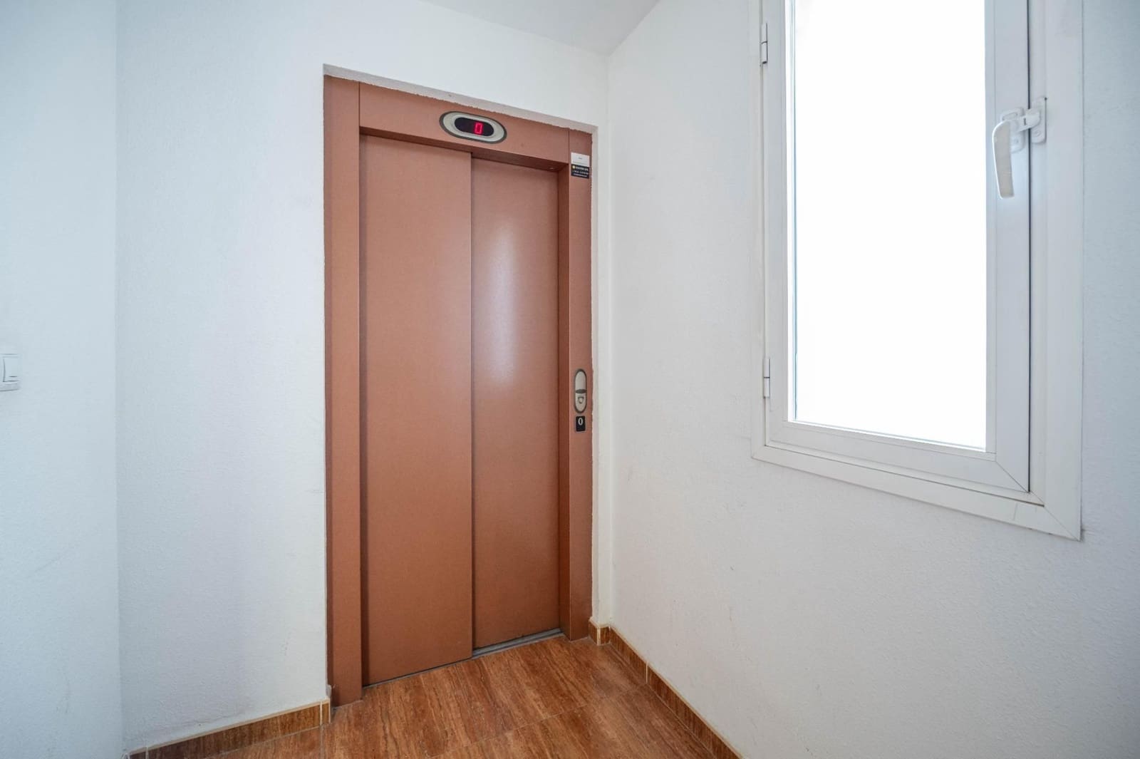 3 quarto Apartamento para venda em Las Gabias com garagem - 159 900 € (Ref: 9534289)