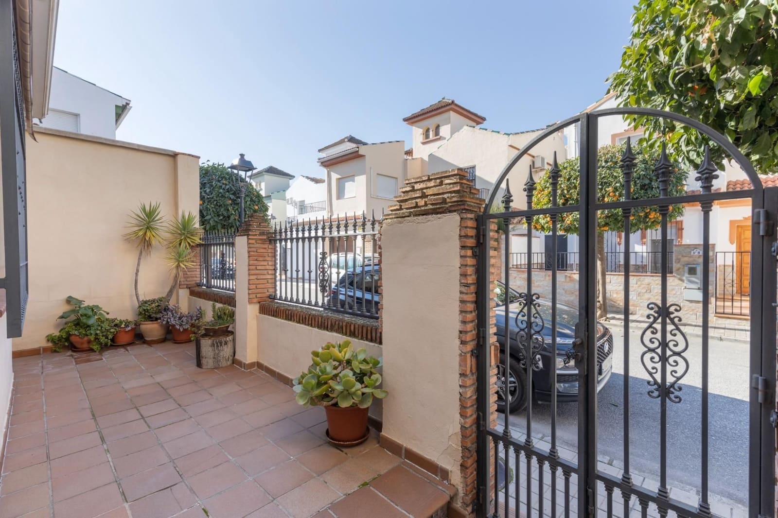 4 bedroom Townhouse for sale in Santa Fe with garage - € 250,000 (Ref: 9534290)
