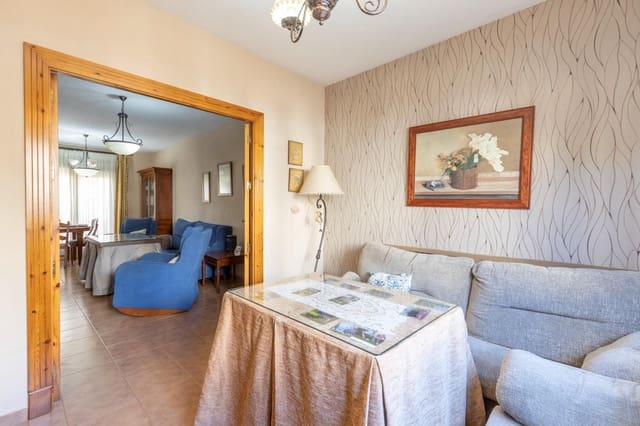 4 soverom Hus til salgs i Santa Fe med garasje - € 250 000 (Ref: 9534290)