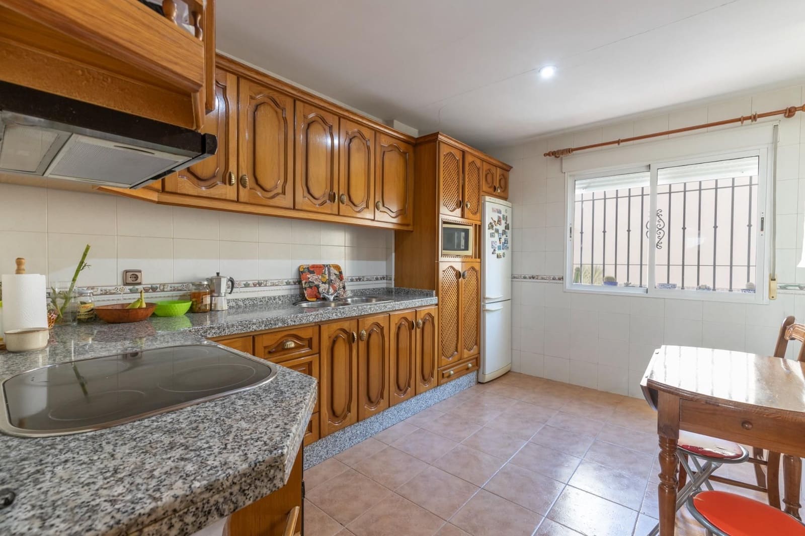 4 bedroom Townhouse for sale in Santa Fe with garage - € 250,000 (Ref: 9534290)