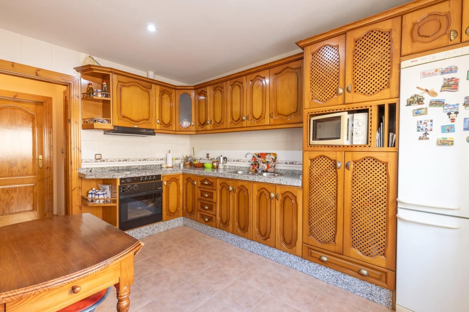 4 bedroom Townhouse for sale in Santa Fe with garage - € 250,000 (Ref: 9534290)