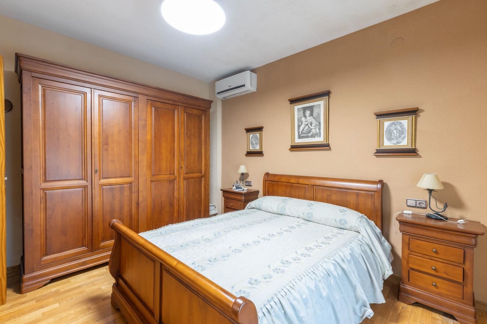 4 bedroom Townhouse for sale in Santa Fe with garage - € 250,000 (Ref: 9534290)