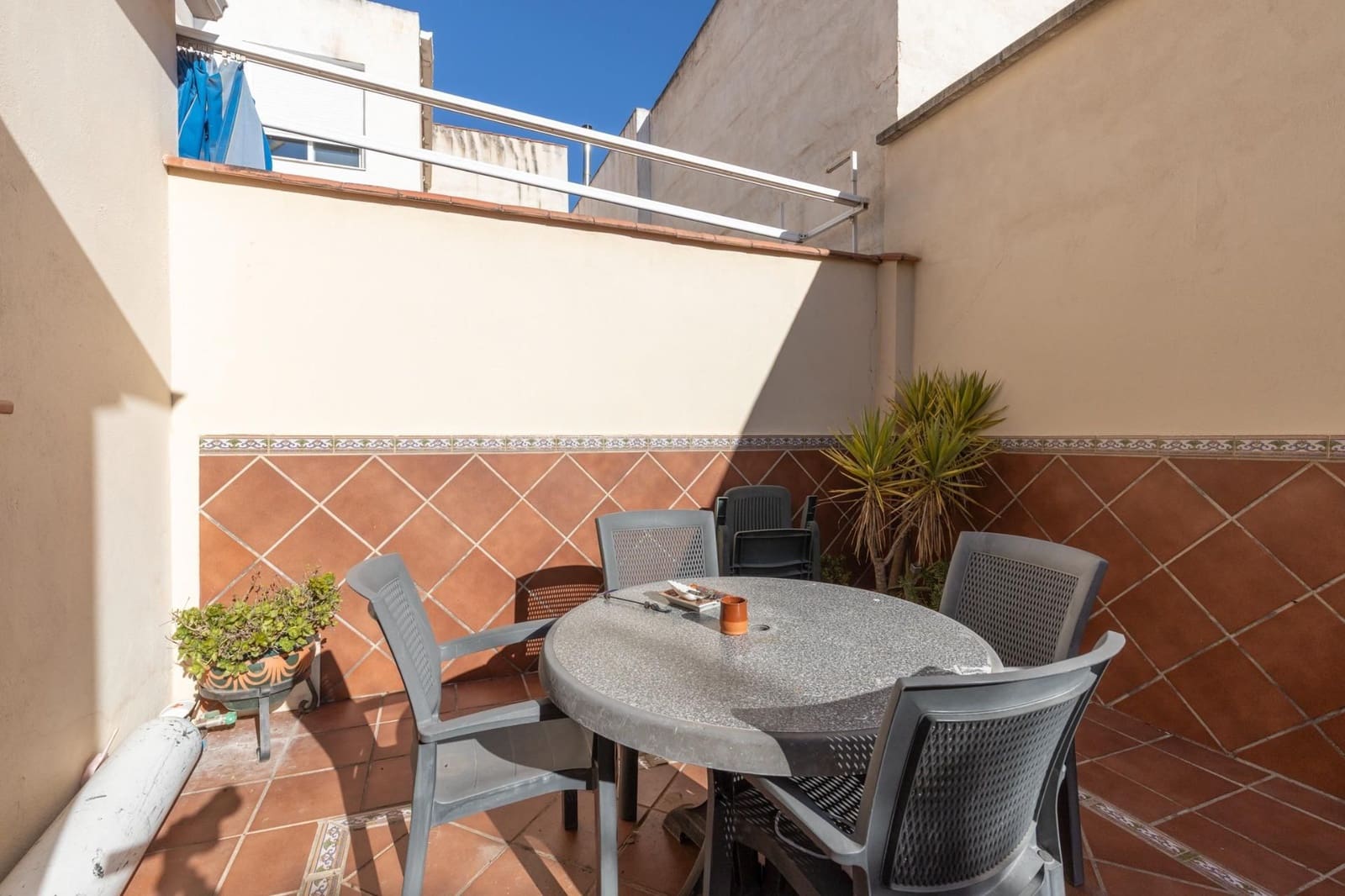 4 bedroom Townhouse for sale in Santa Fe with garage - € 250,000 (Ref: 9534290)