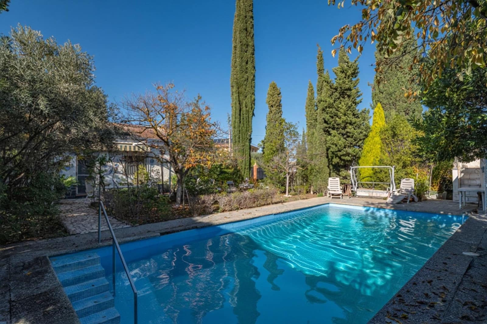 3 soveværelse Villa til salg i Otura med swimmingpool garage - € 325.000 (Ref: 9534291)