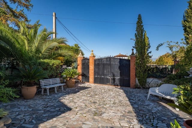 3 soverom Villa til salgs i Otura med svømmebasseng garasje - € 325 000 (Ref: 9534291)