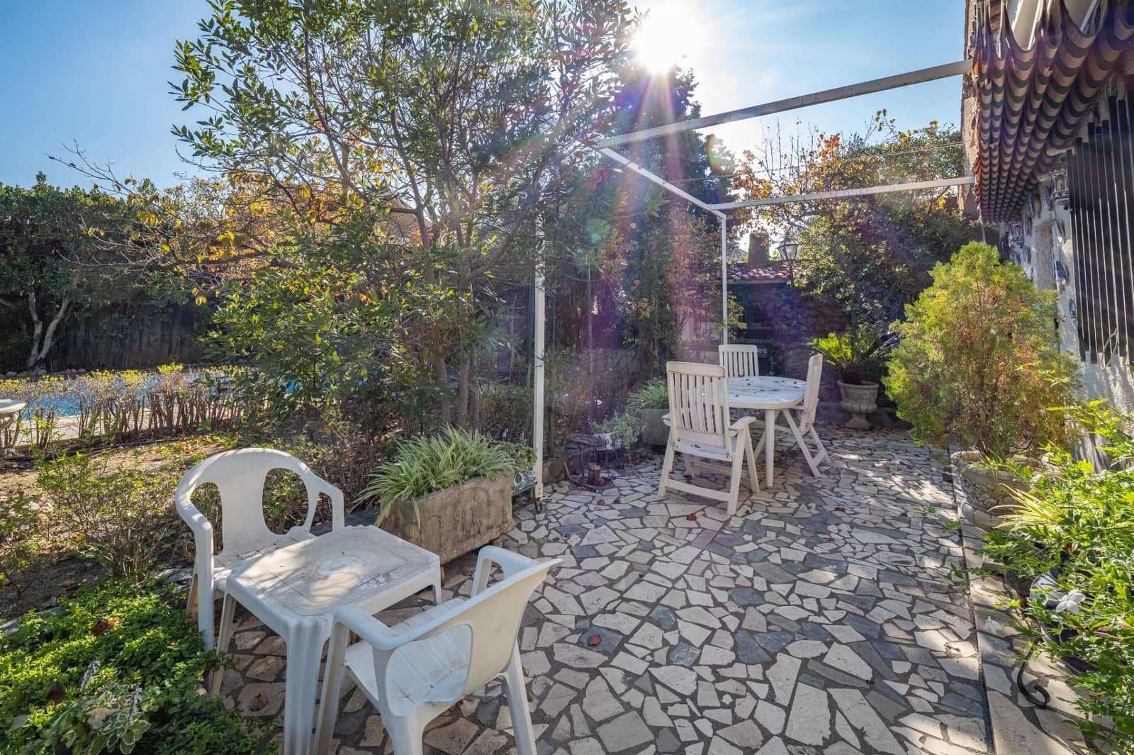 3 soveværelse Villa til salg i Otura med swimmingpool garage - € 325.000 (Ref: 9534291)