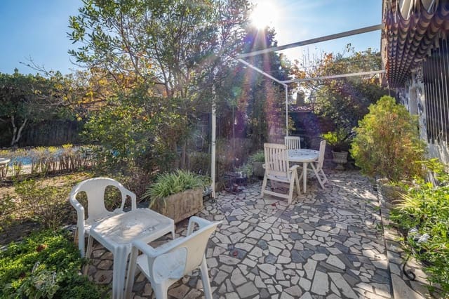 3 soverom Villa til salgs i Otura med svømmebasseng garasje - € 325 000 (Ref: 9534291)