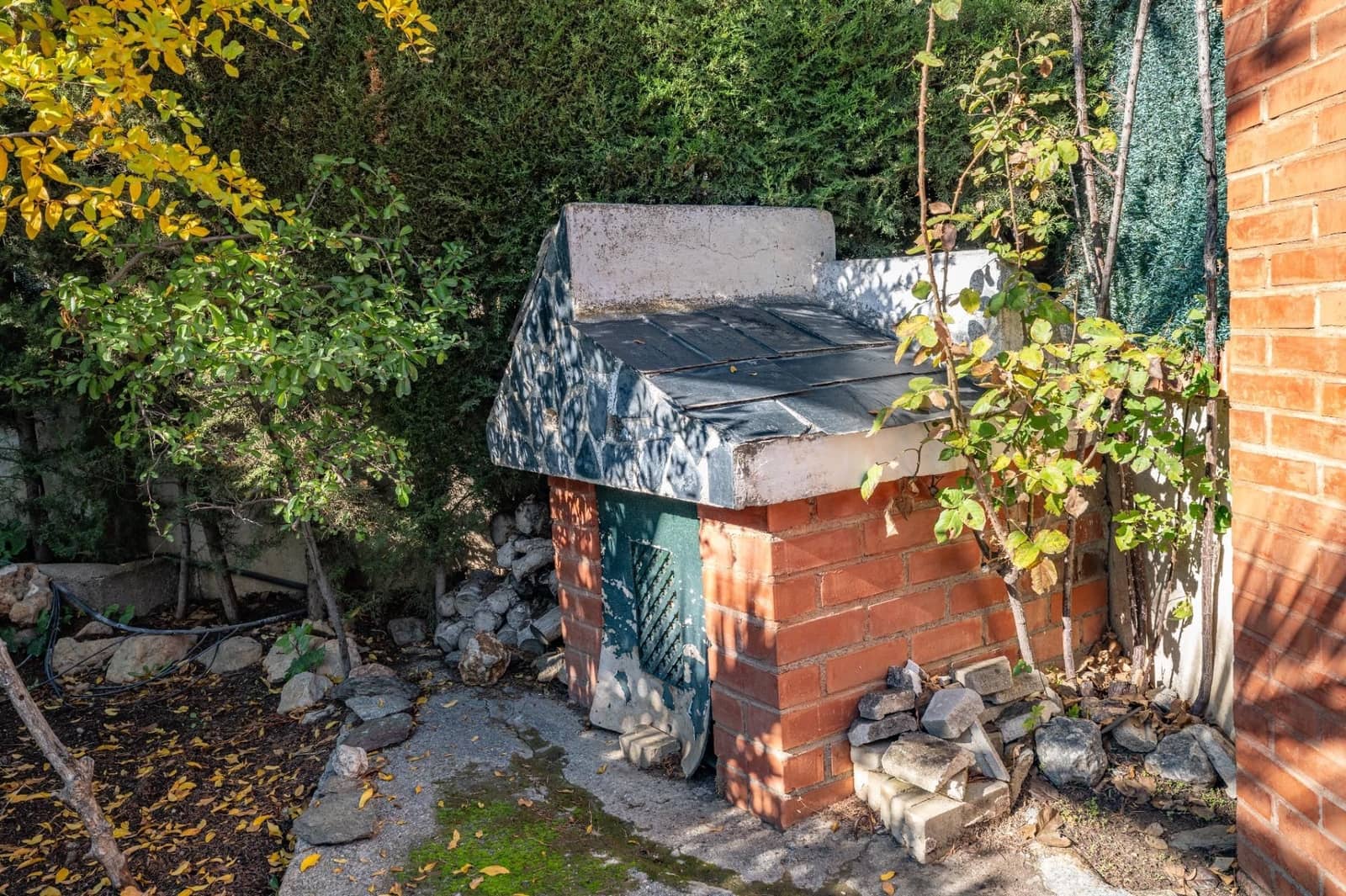 3 soveværelse Villa til salg i Otura med swimmingpool garage - € 325.000 (Ref: 9534291)