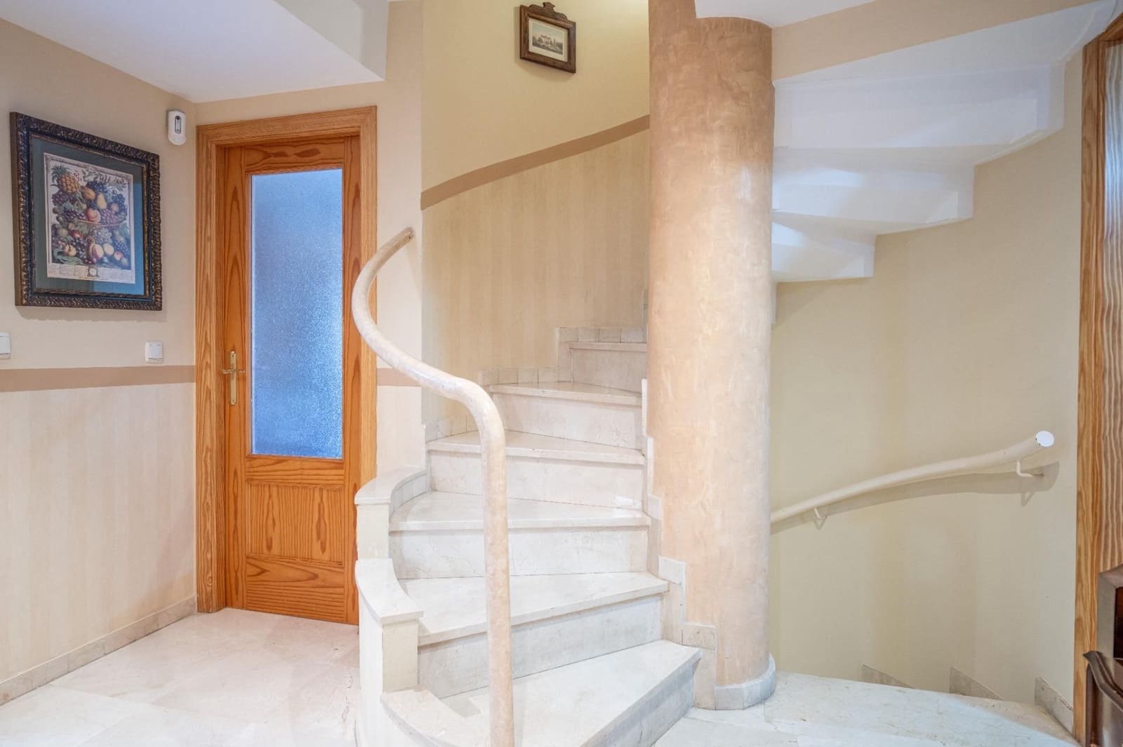 5 sovrum Villa till salu i Granada stad med garage - 585 000 € (Ref: 9534292)