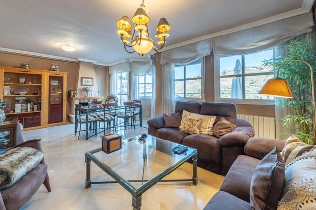 5 sovrum Villa till salu i Bola de Oro - Serrallo, Granada stad med garage - 585 000 € (Ref: 9534292)