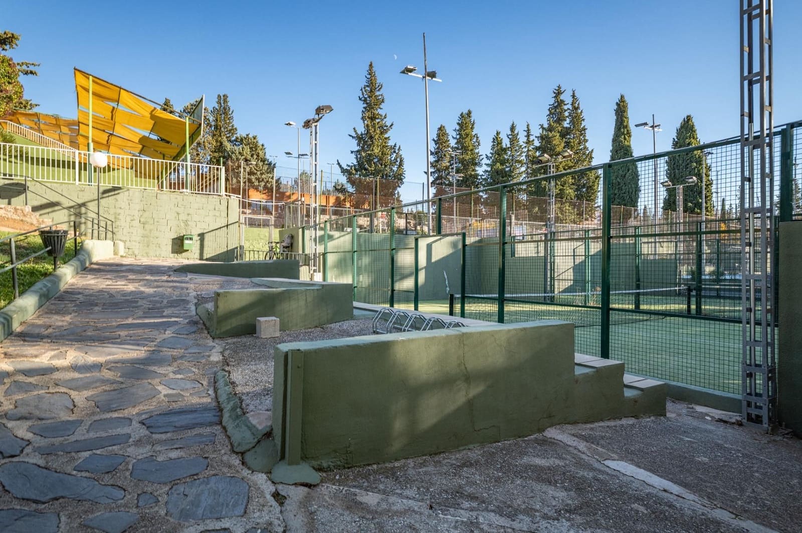 5 sovrum Villa till salu i Granada stad med garage - 585 000 € (Ref: 9534292)