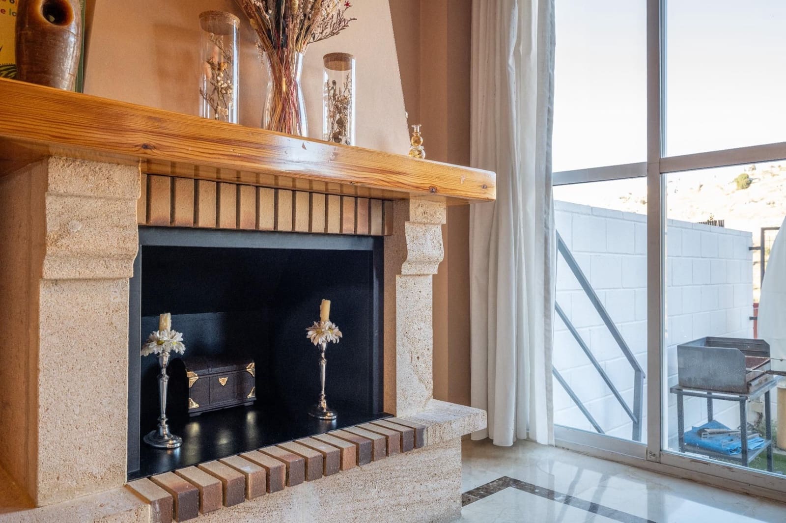 5 sovrum Villa till salu i Granada stad med garage - 585 000 € (Ref: 9534292)