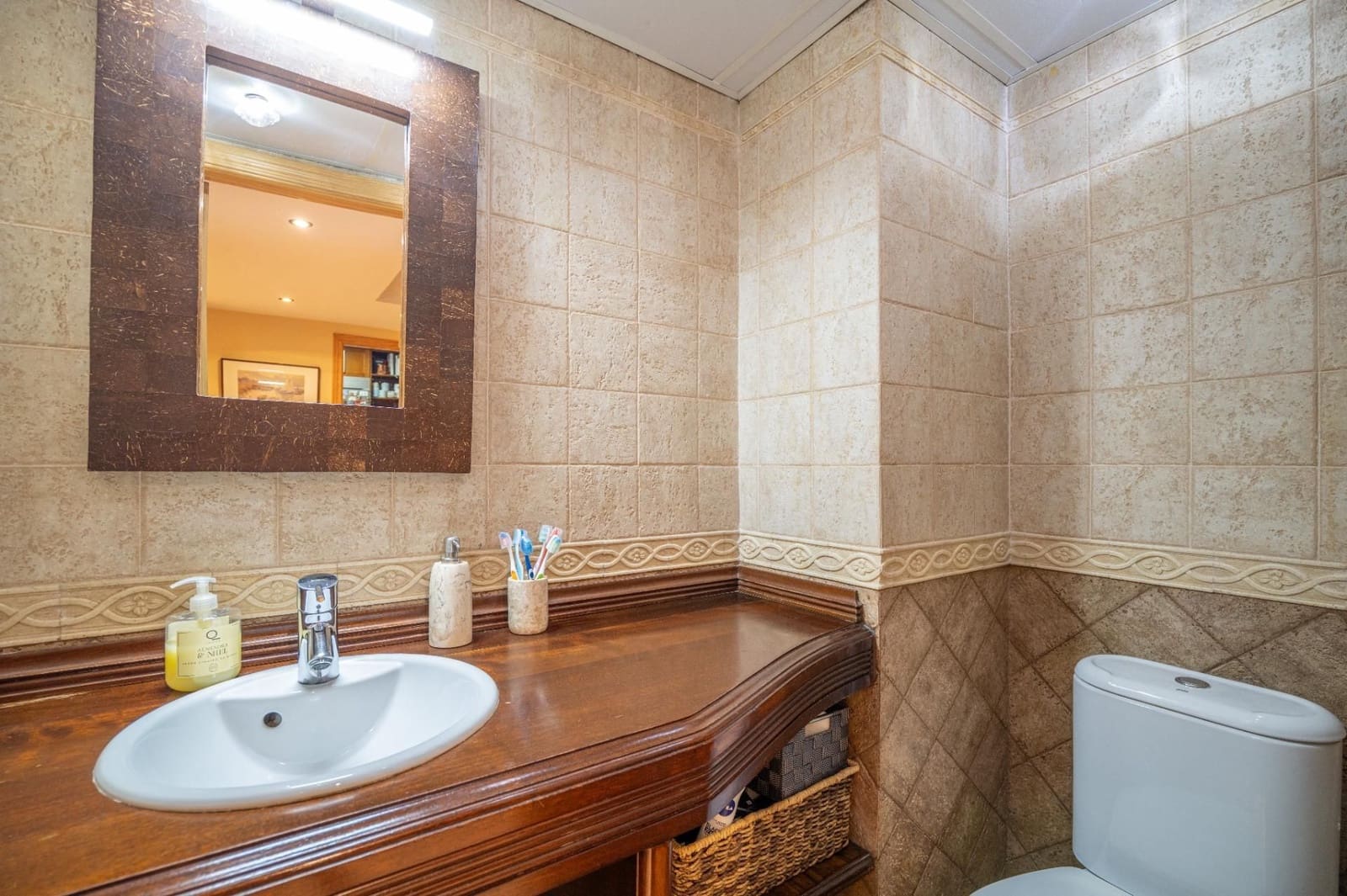 5 sovrum Villa till salu i Granada stad med garage - 585 000 € (Ref: 9534292)