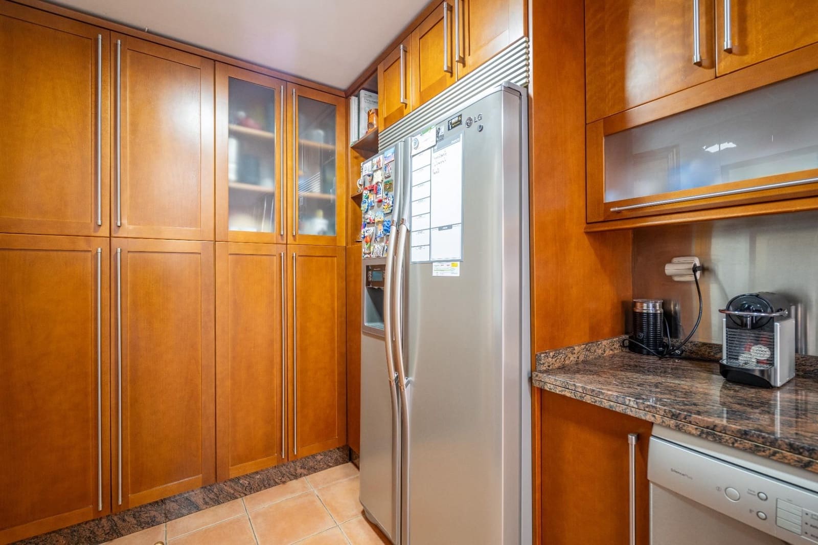 5 sovrum Villa till salu i Granada stad med garage - 585 000 € (Ref: 9534292)