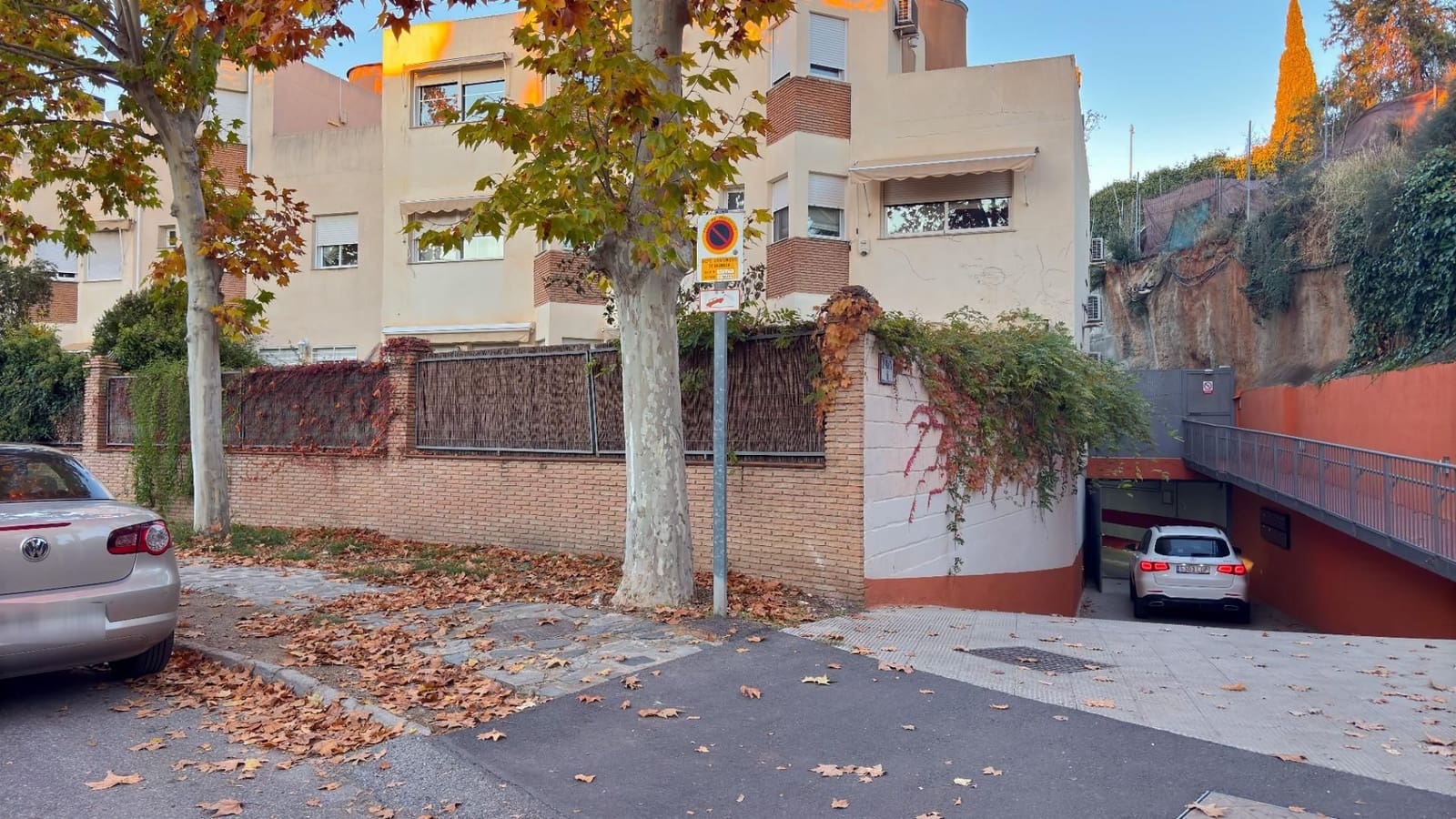 5 sovrum Villa till salu i Granada stad med garage - 585 000 € (Ref: 9534292)