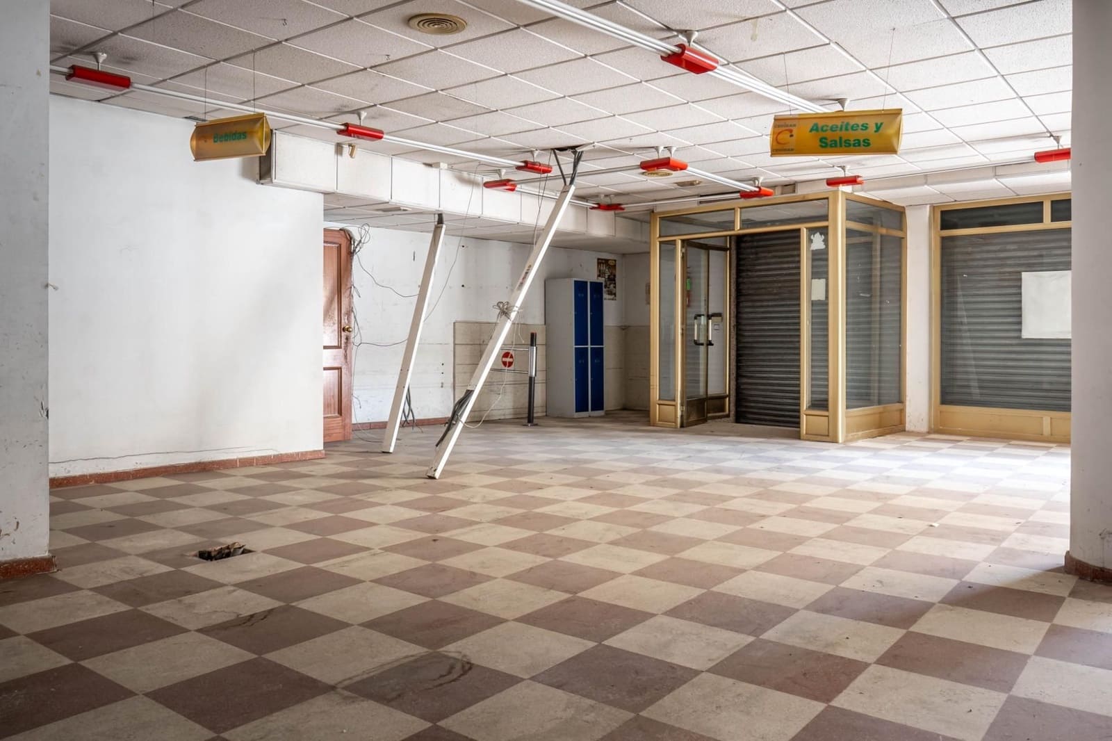 Local Commercial à vendre à Cenes de la Vega - 199 900 € (Ref: 9534293)