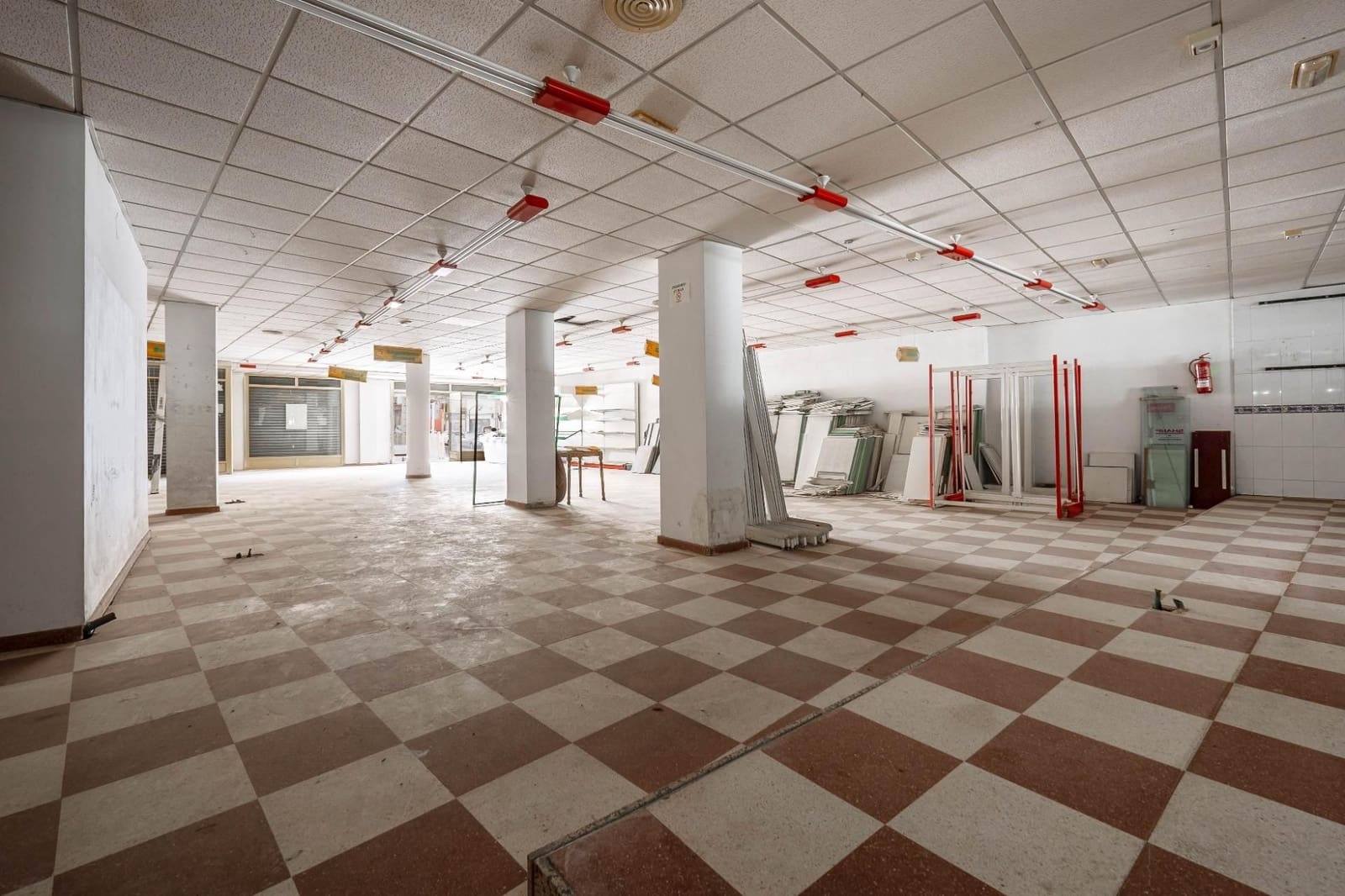 Local Commercial à vendre à Cenes de la Vega - 199 900 € (Ref: 9534293)