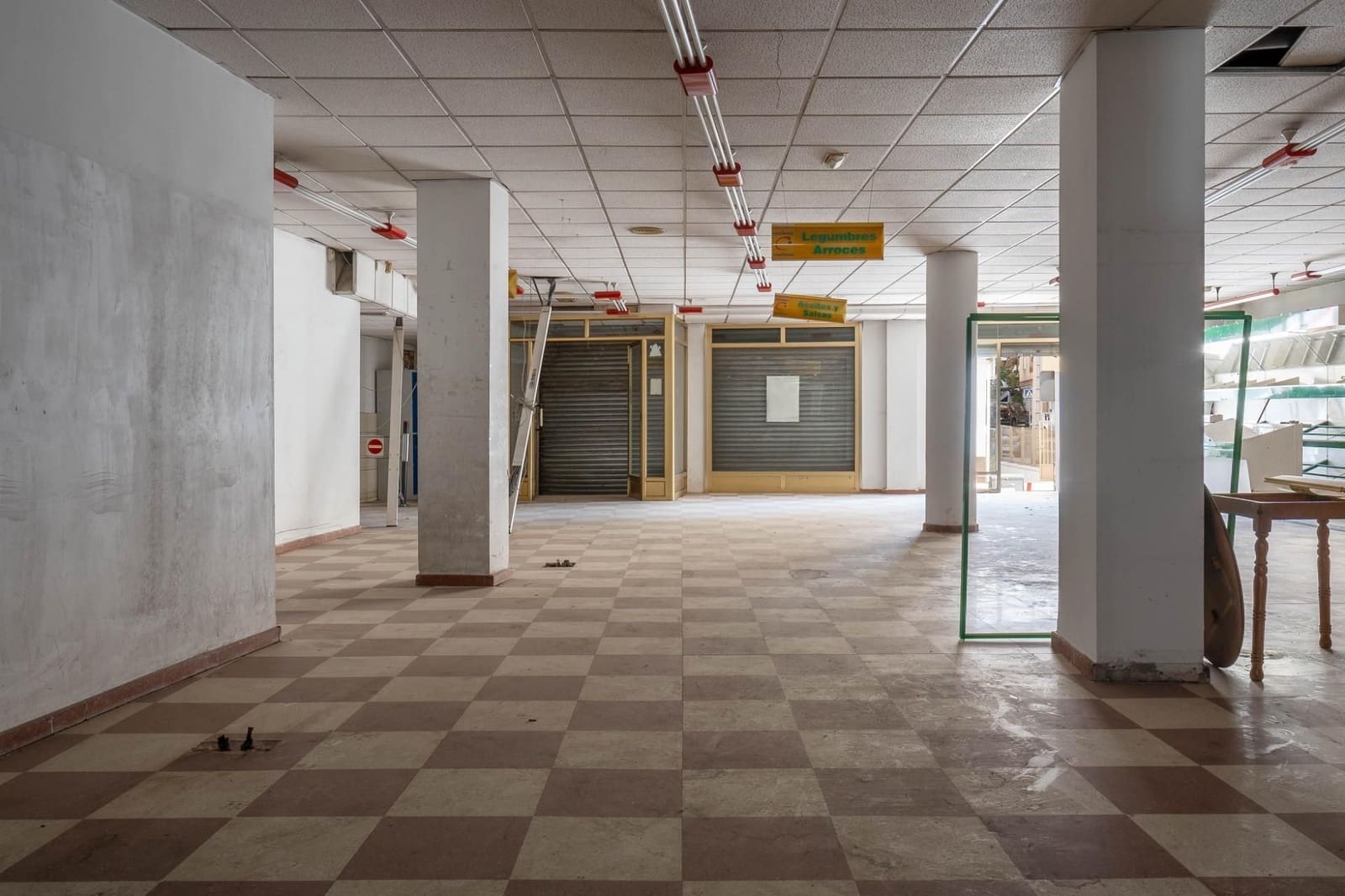 Local Commercial à vendre à Cenes de la Vega - 199 900 € (Ref: 9534293)