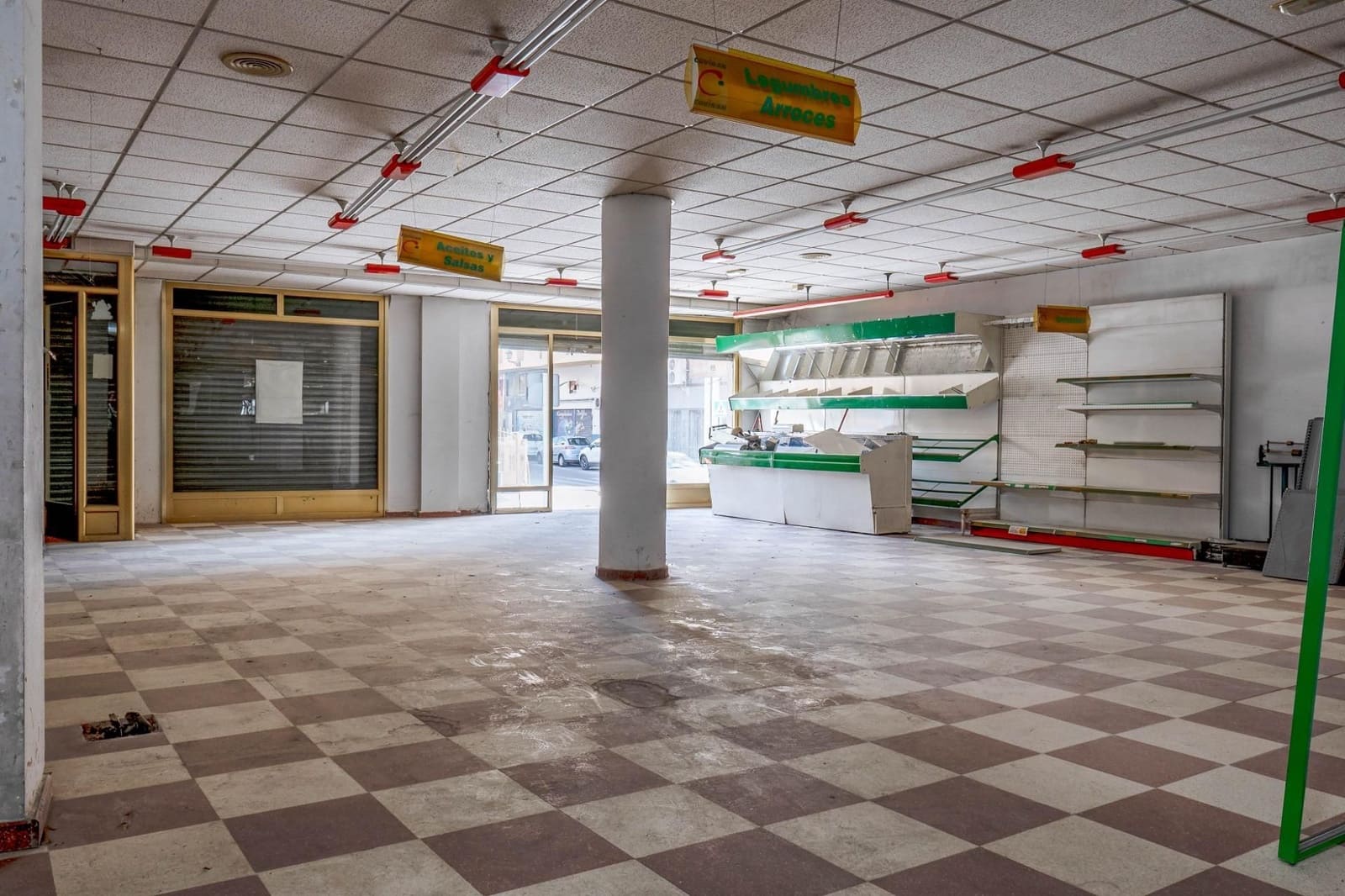 Local Commercial à vendre à Cenes de la Vega - 199 900 € (Ref: 9534293)