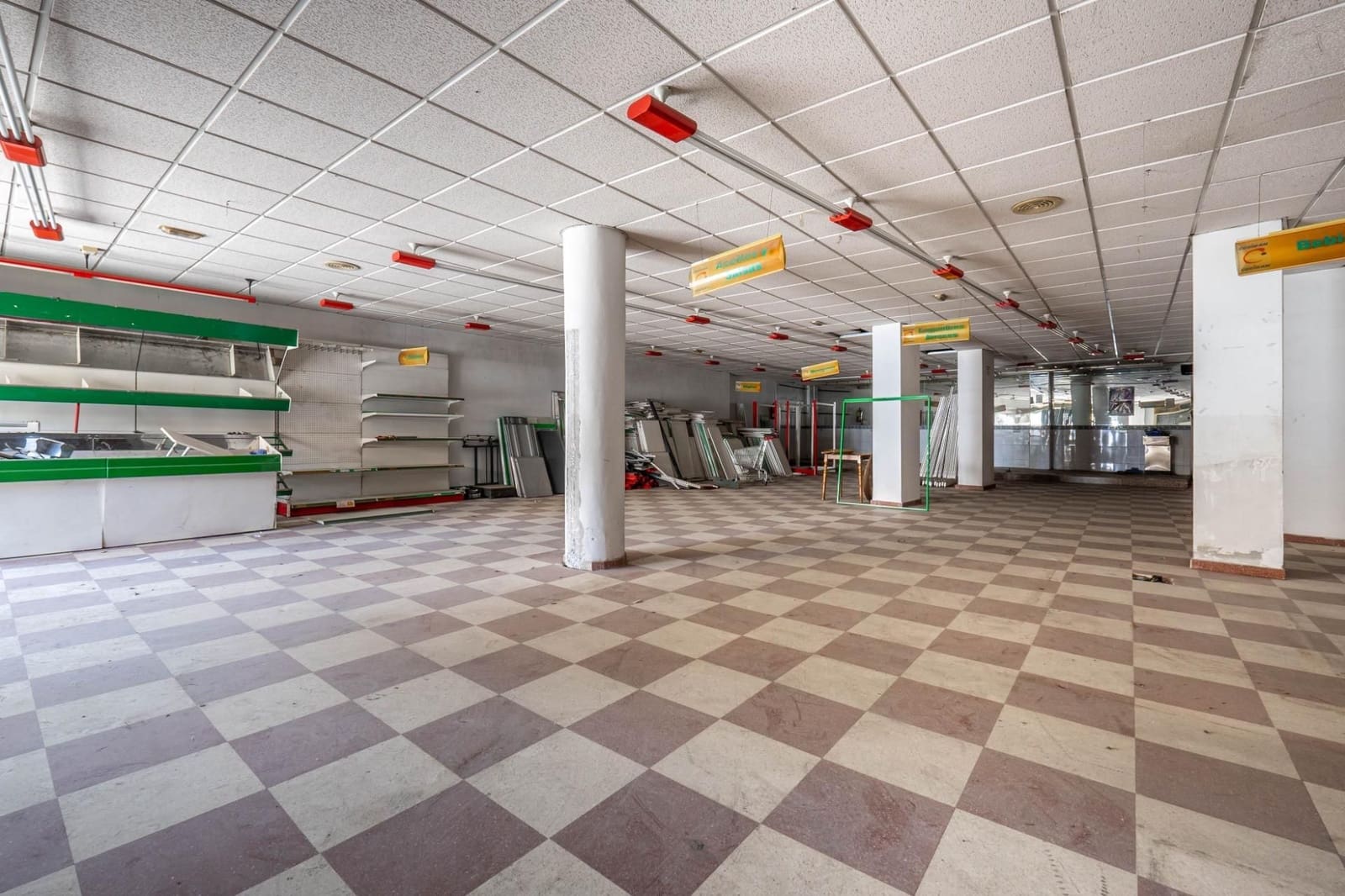 Local Commercial à vendre à Cenes de la Vega - 199 900 € (Ref: 9534293)