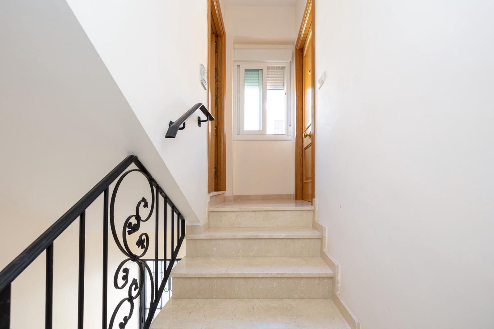 2 bedroom Flat for sale in Huetor Santillan - € 125,000 (Ref: 9534294)