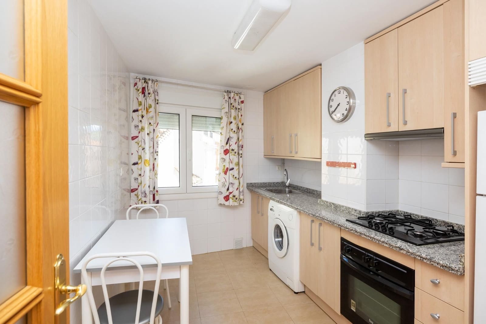 2 bedroom Flat for sale in Huetor Santillan - € 125,000 (Ref: 9534294)