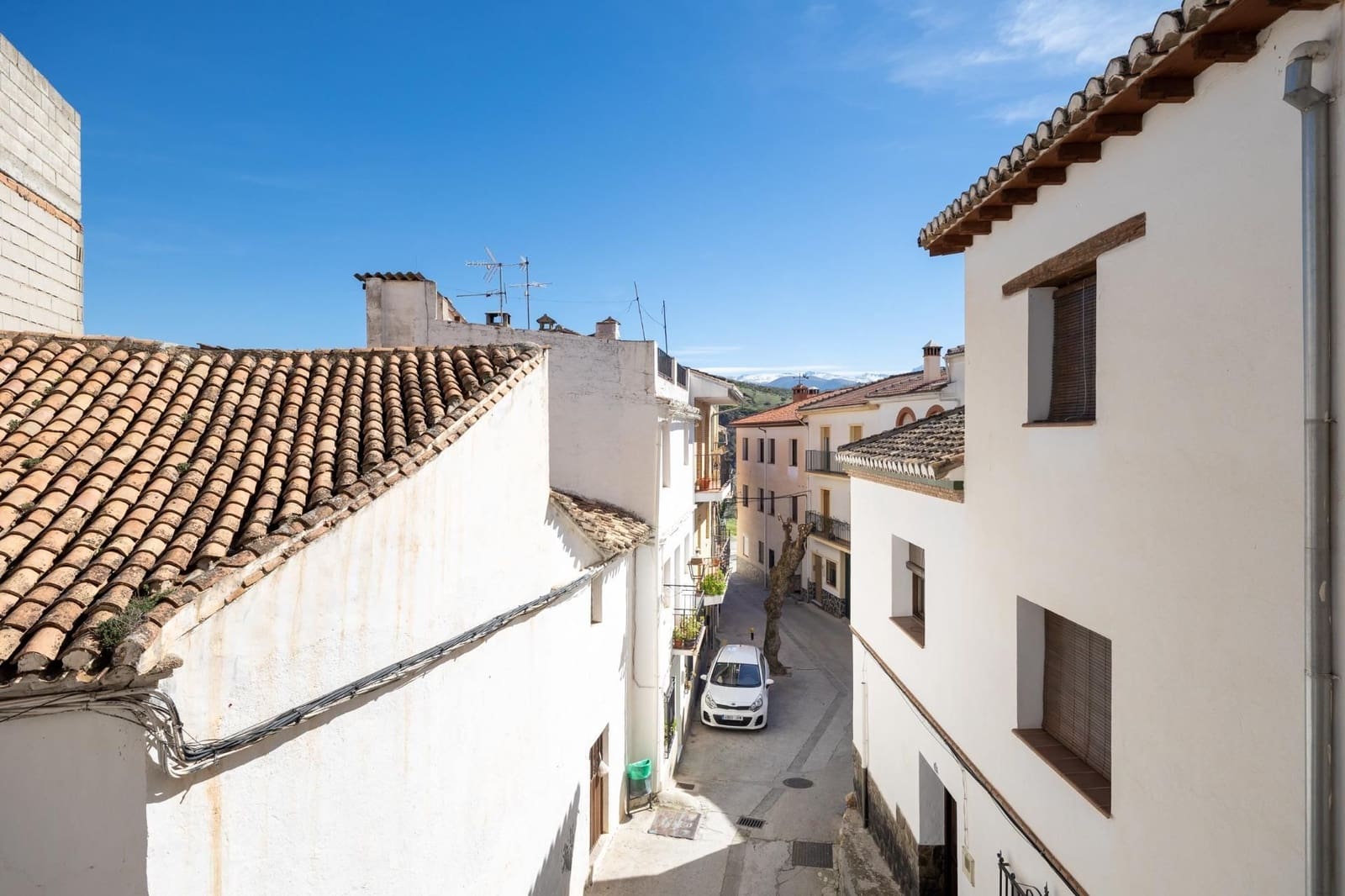 2 bedroom Flat for sale in Huetor Santillan - € 125,000 (Ref: 9534294)