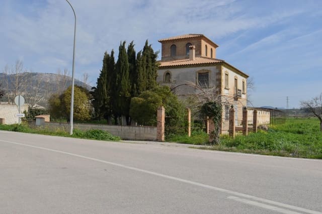 10 bedroom Finca/Country House for sale in Illora - € 189,900 (Ref: 9534296)