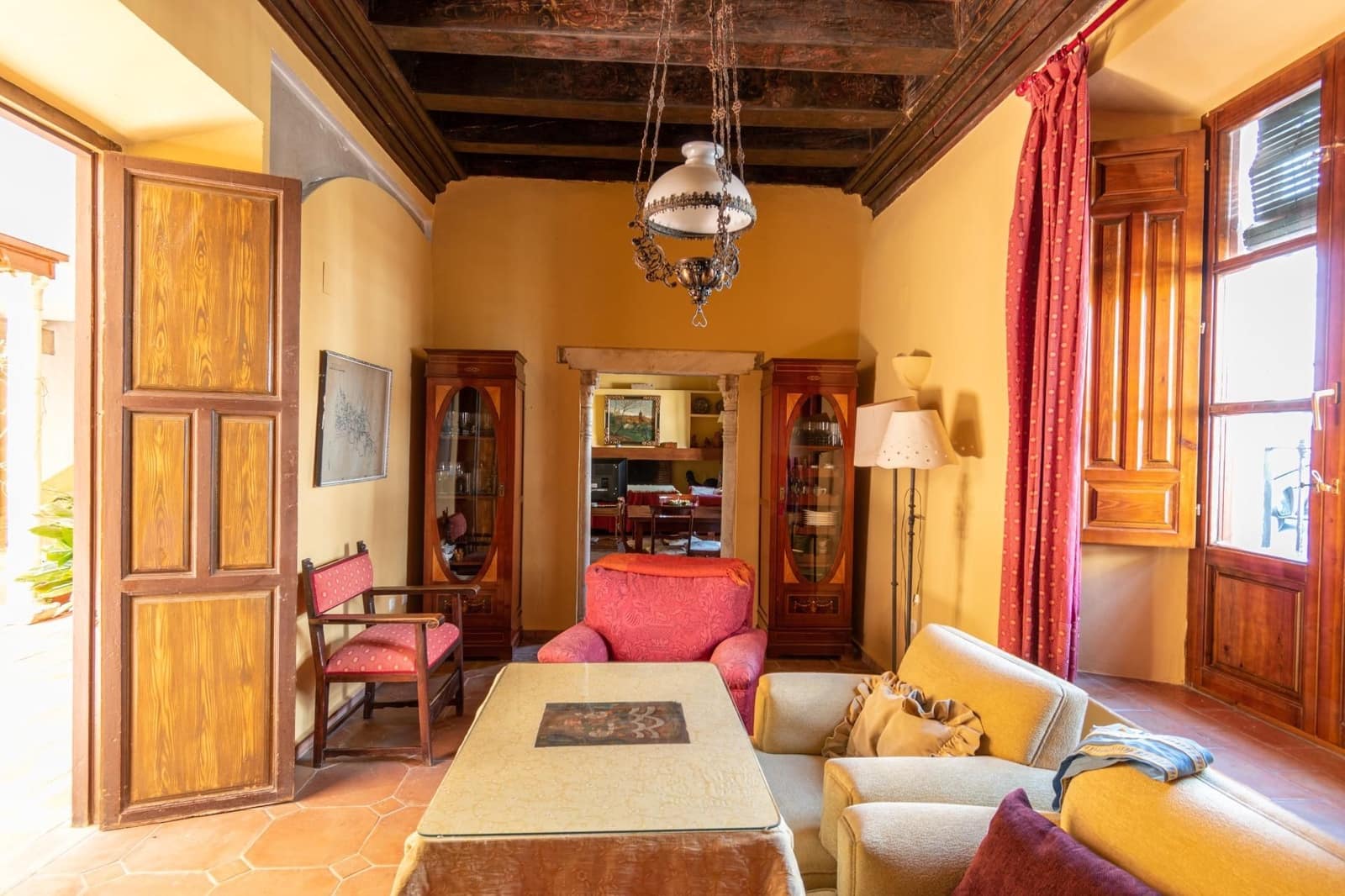 12 bedroom Townhouse for sale in Guadix with pool - € 550,000 (Ref: 9534299)