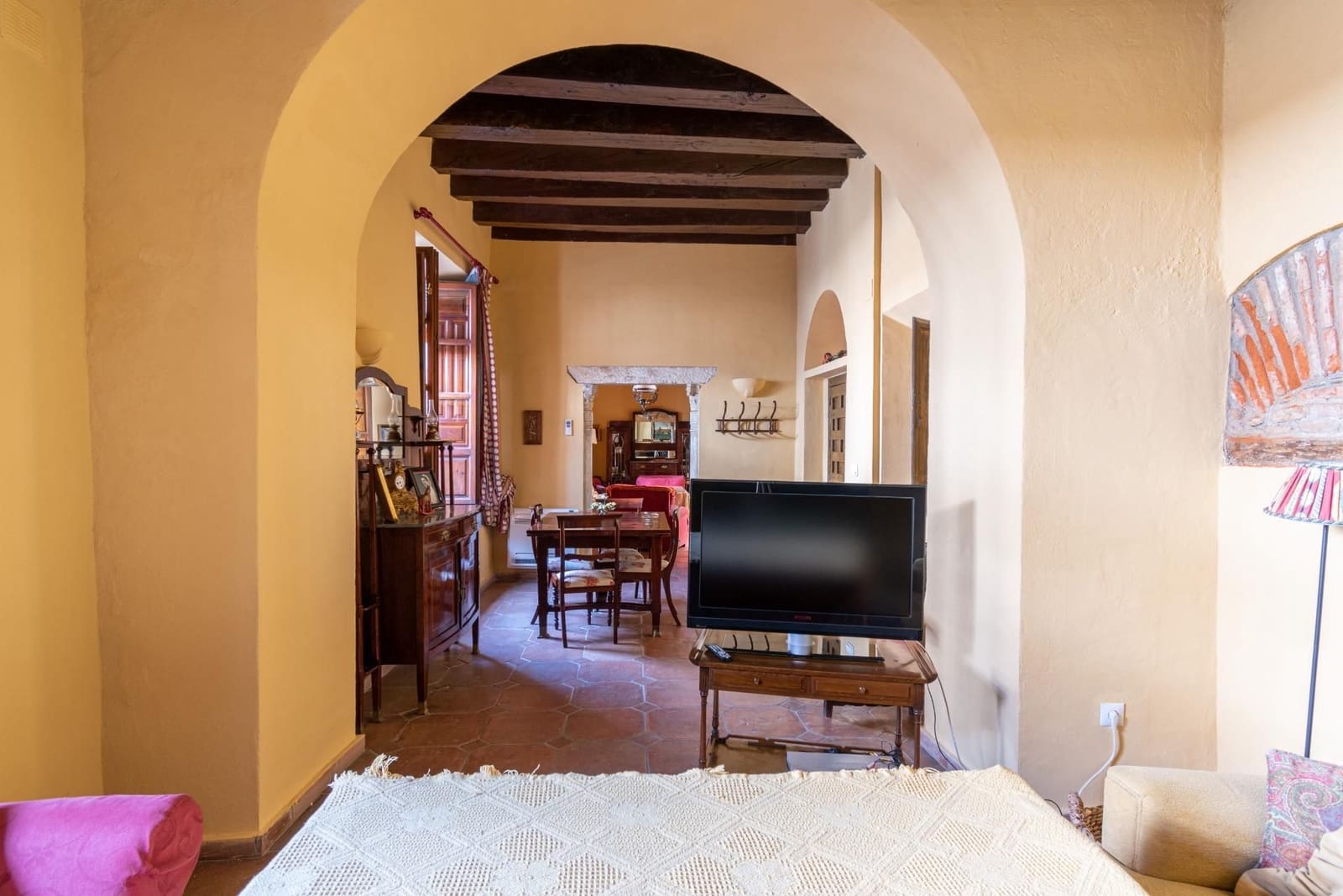 12 bedroom Townhouse for sale in Guadix with pool - € 550,000 (Ref: 9534299)