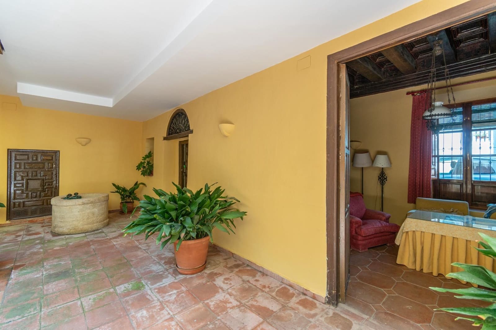 12 bedroom Townhouse for sale in Guadix with pool - € 550,000 (Ref: 9534299)