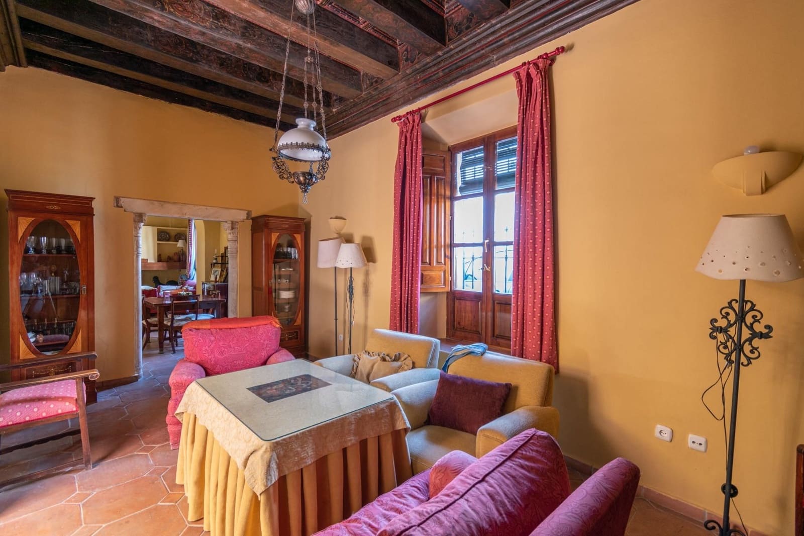 12 bedroom Townhouse for sale in Guadix with pool - € 550,000 (Ref: 9534299)