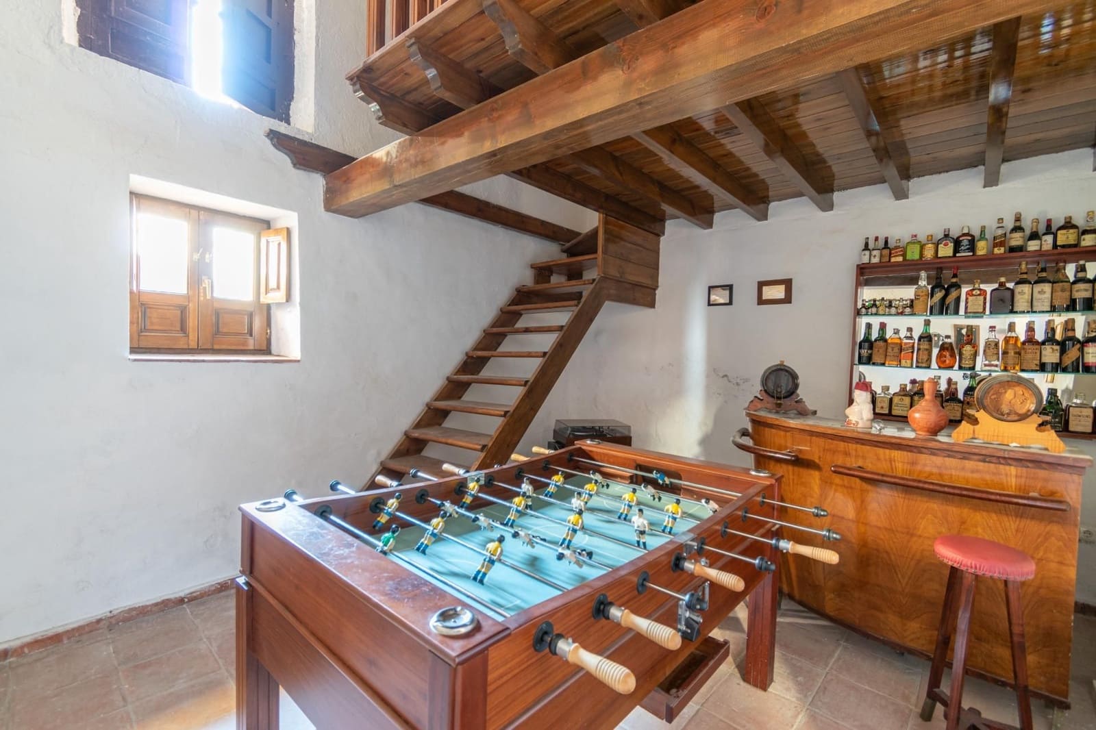 12 bedroom Townhouse for sale in Guadix with pool - € 550,000 (Ref: 9534299)