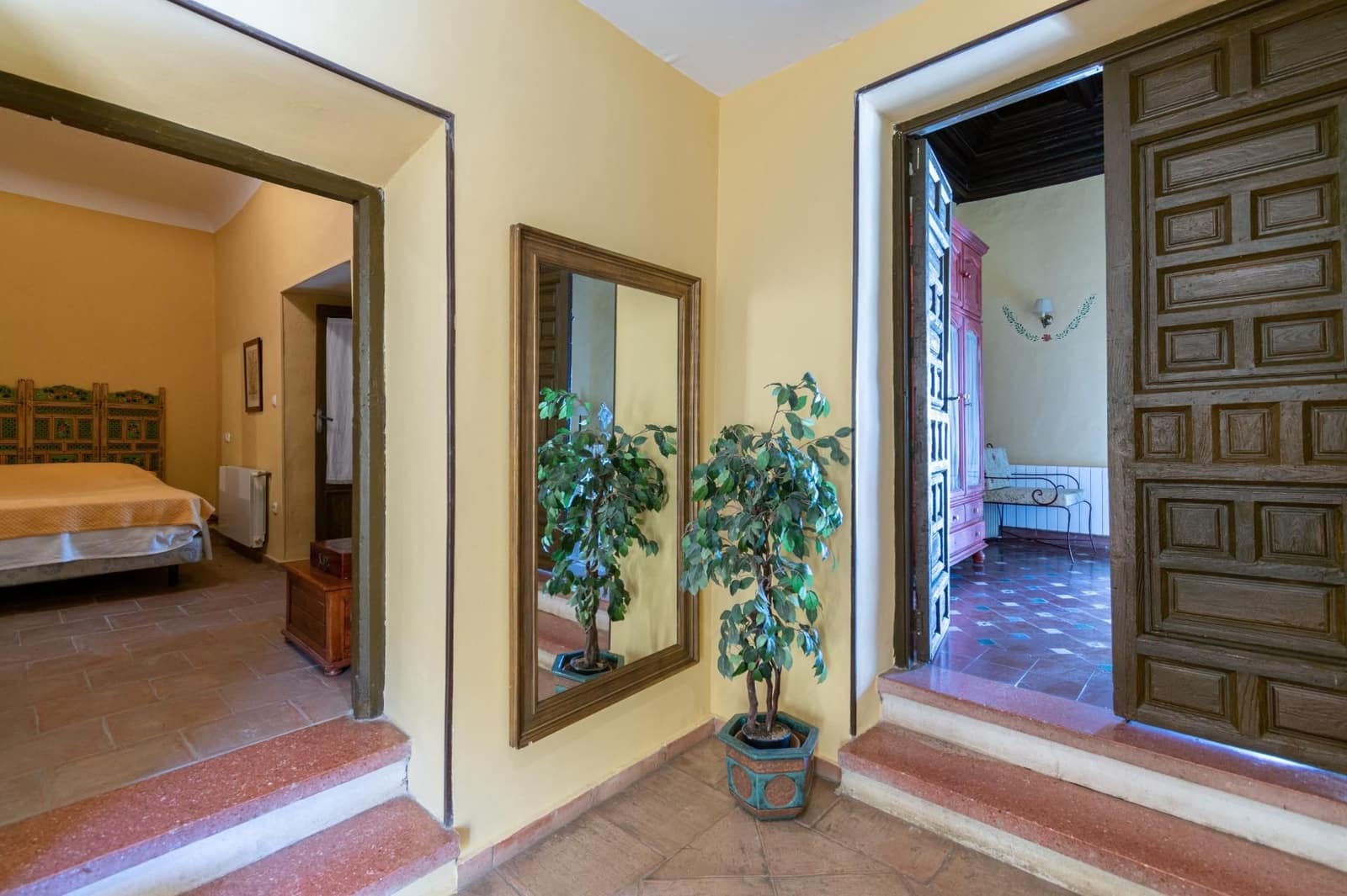 12 bedroom Townhouse for sale in Guadix with pool - € 550,000 (Ref: 9534299)