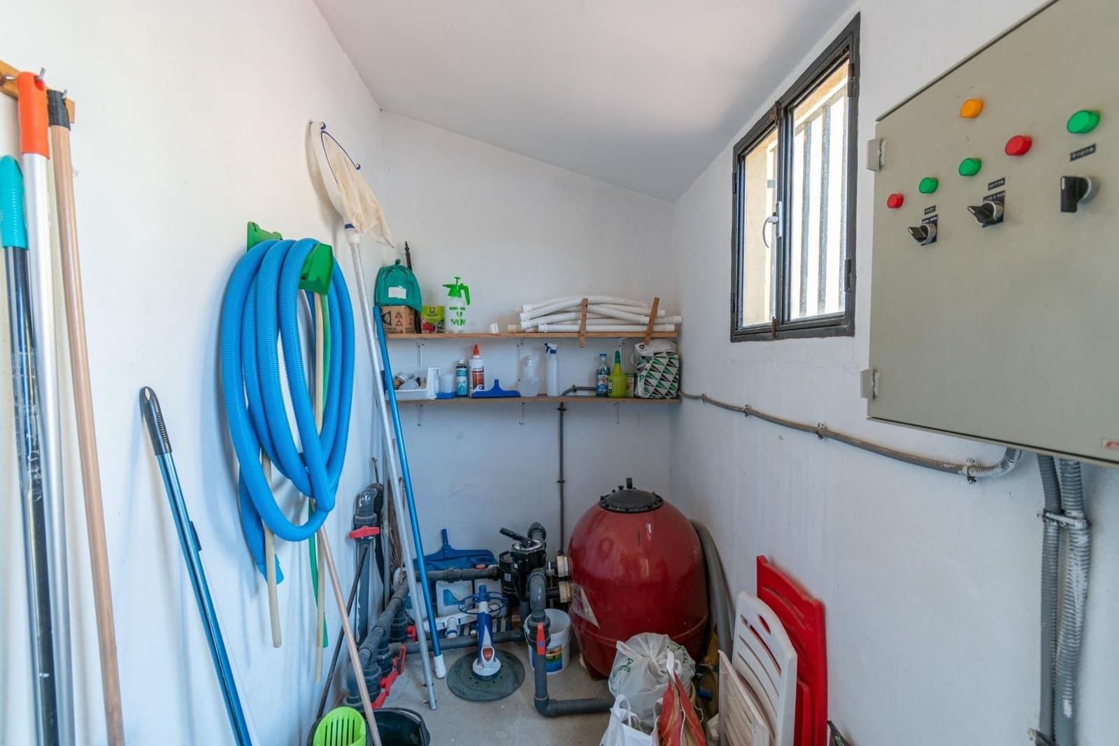 12 bedroom Townhouse for sale in Guadix with pool - € 550,000 (Ref: 9534299)