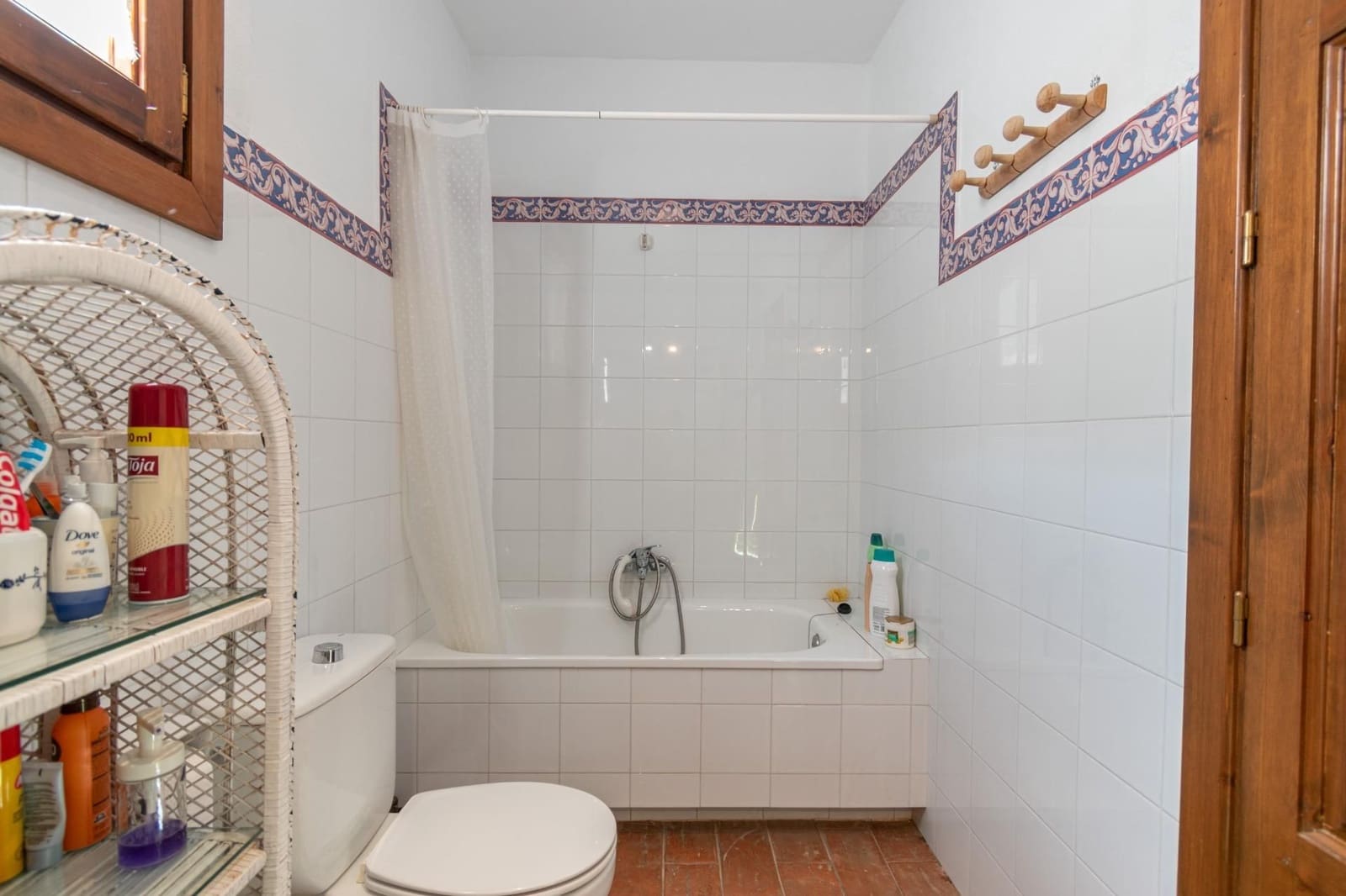 12 bedroom Townhouse for sale in Guadix with pool - € 550,000 (Ref: 9534299)