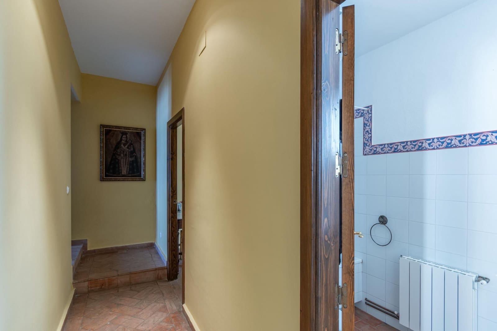 12 bedroom Townhouse for sale in Guadix with pool - € 550,000 (Ref: 9534299)