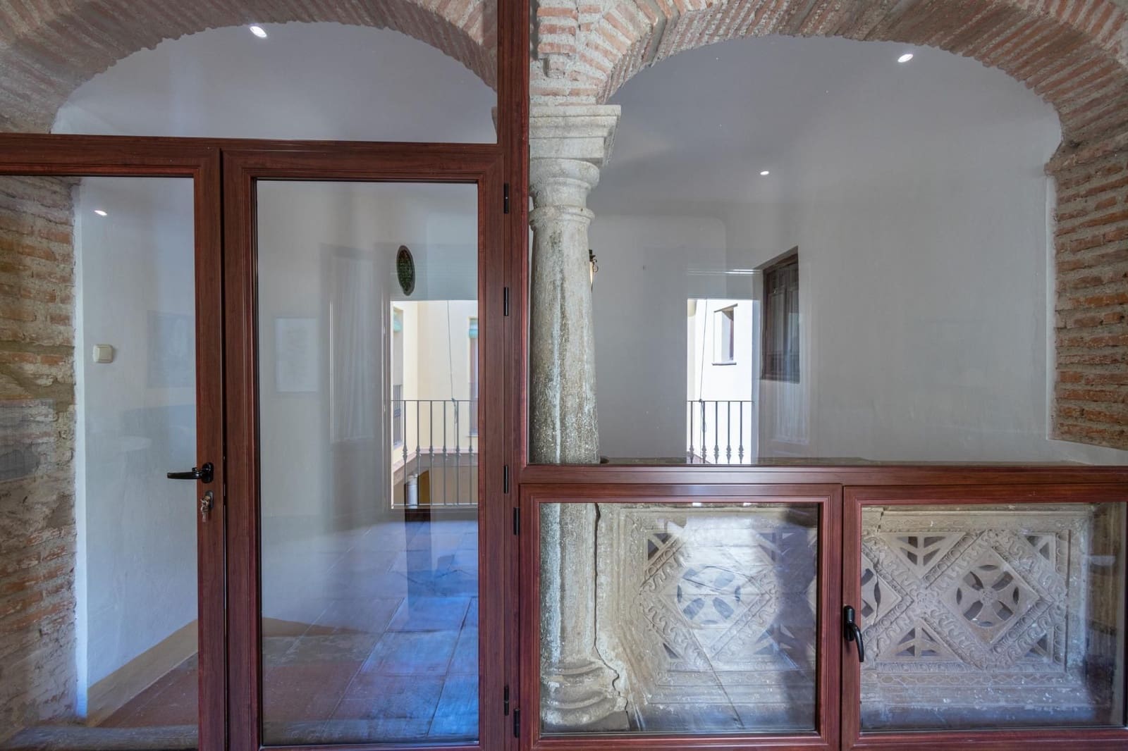 12 bedroom Townhouse for sale in Guadix with pool - € 550,000 (Ref: 9534299)