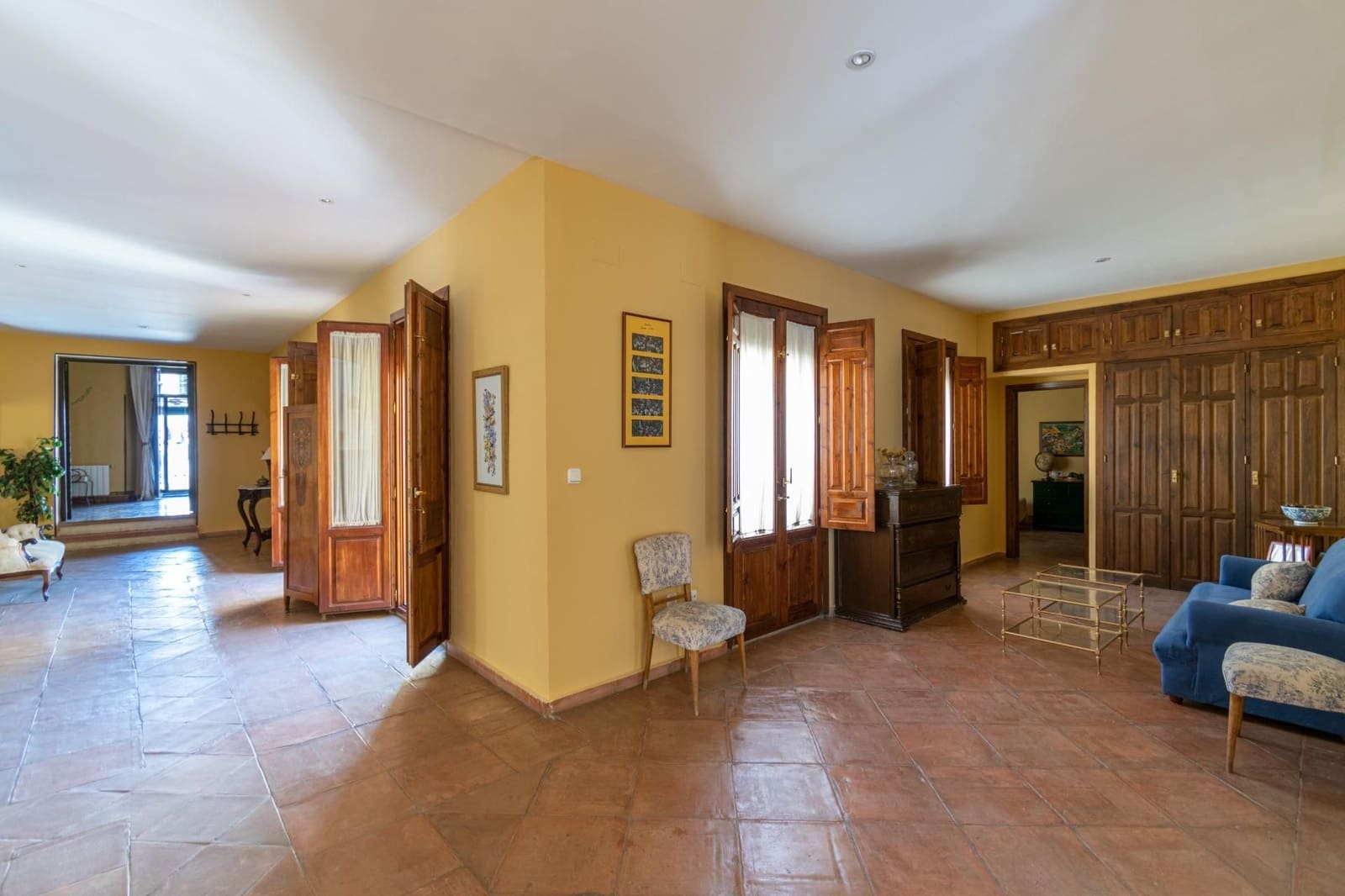 12 bedroom Townhouse for sale in Guadix with pool - € 550,000 (Ref: 9534299)