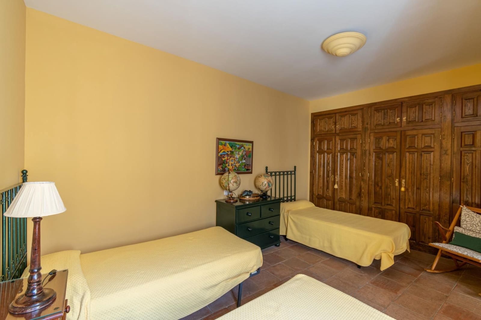 12 bedroom Townhouse for sale in Guadix with pool - € 550,000 (Ref: 9534299)